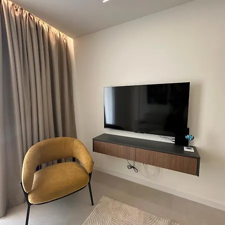 Idei-eos Charming & Comfort Apartment