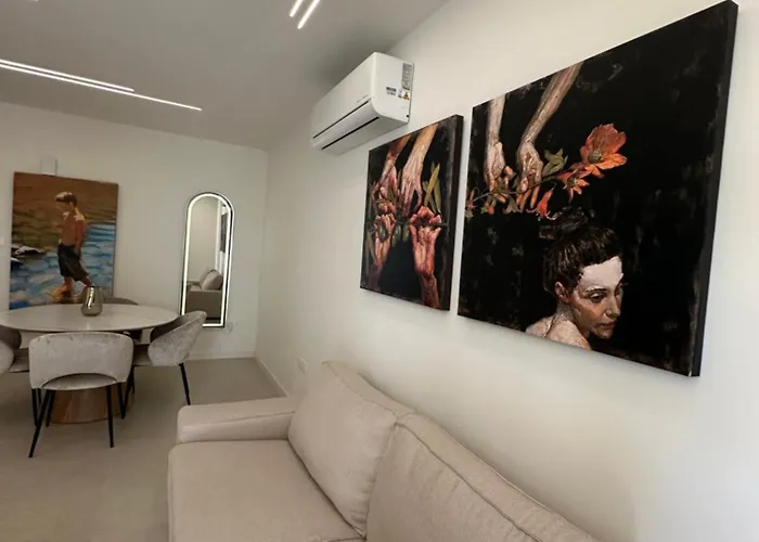 Idei-eos Charming & Comfort * 尼科西亚